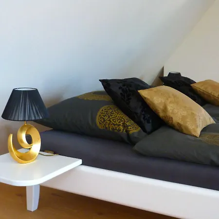 Zirbelnuss Apartment Augsburg